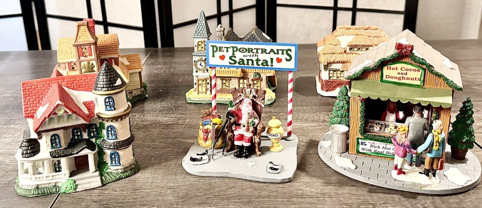 Lemax Village Collection Hot Cocoa Stand, Pet Portraits Santa + 4 Houses￼