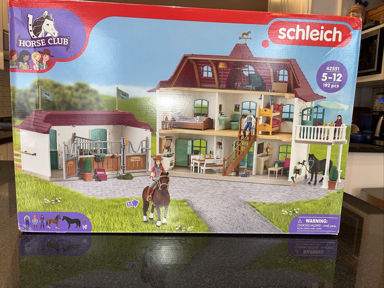 Brand New SCHLEICH HORSE CLUB 42551 LAKESIDE COUNTRY HOUSE & STABLE 192 Pieces