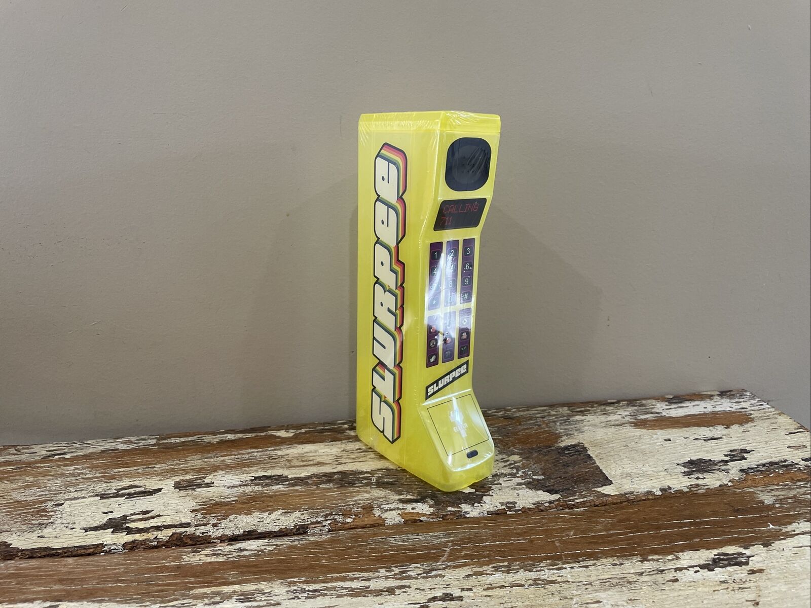 Yellow Slurpee 7 Eleven Slurp Cell Phone Shaped Cup 80\'s Retro Pop Culture