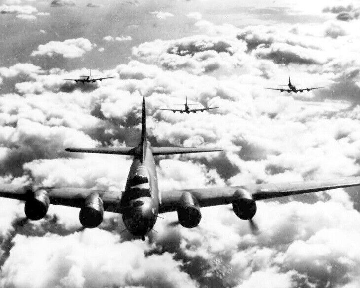B-17 Flying Fortress Bomber 15th Air Force in flight WWII WW2 8x10 Photo 118b