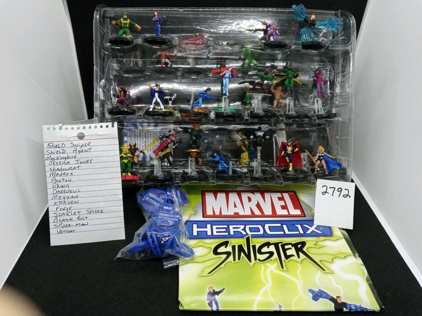 Heroclix Sinister Marvel Lot of 28 FIGURES IN TWO HOLDERS + RINGS AND ID SHEET