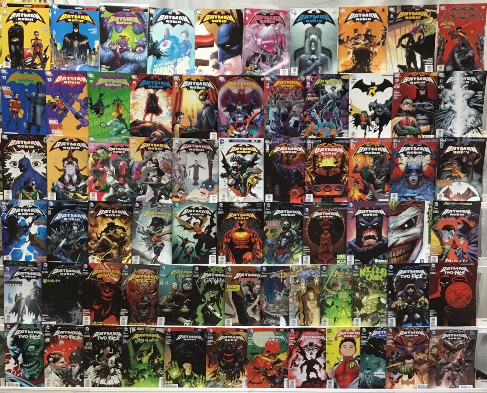 DC Comics Batman and Robin Volume 1 & 2 - Volume 2 Missing 29-31,33, Annual 1,2