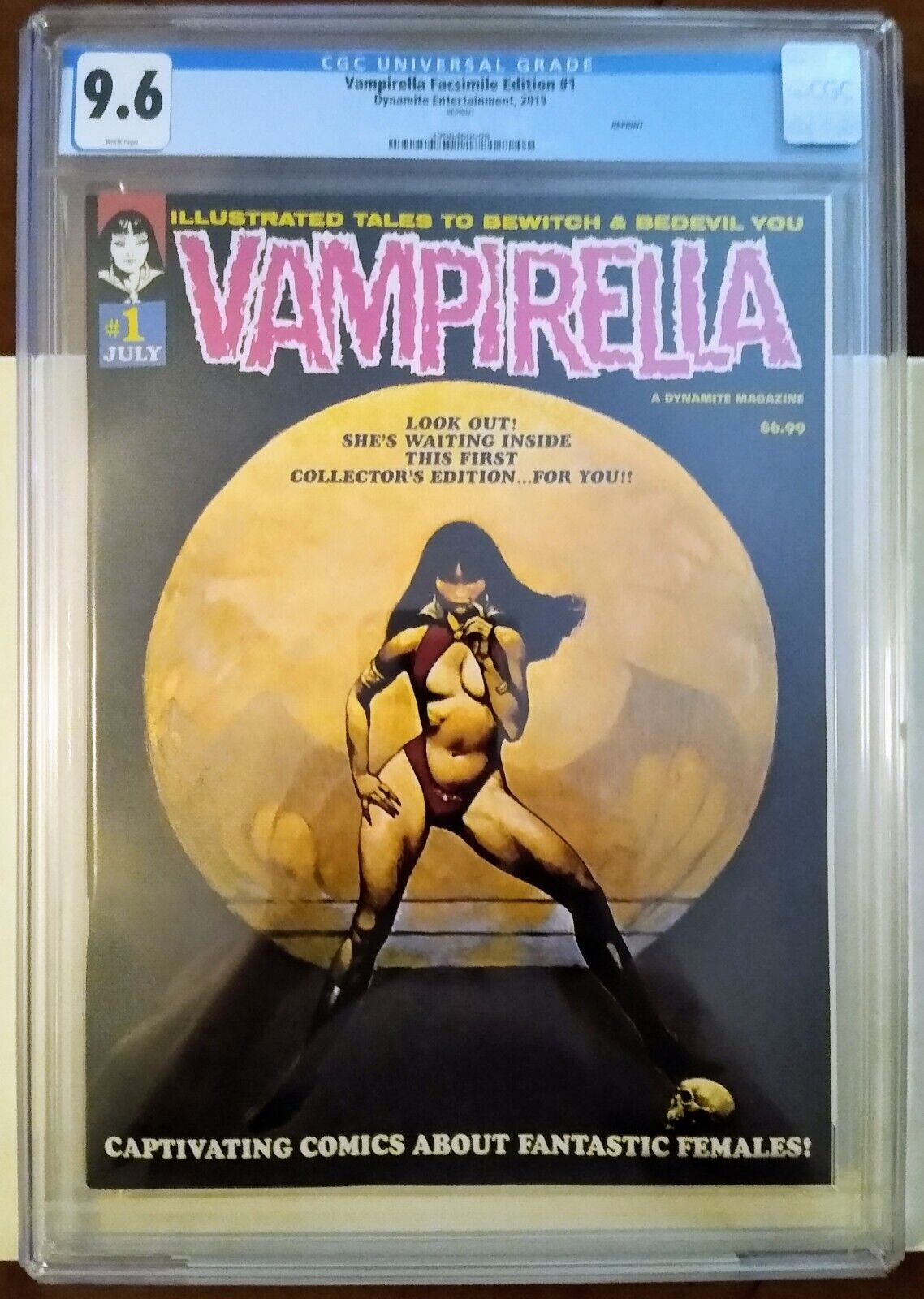 Vampirella #1 (EXTREMELY RARE Frank Frazetta Facsimile Magazine) ✨WP CGC 9.6✨