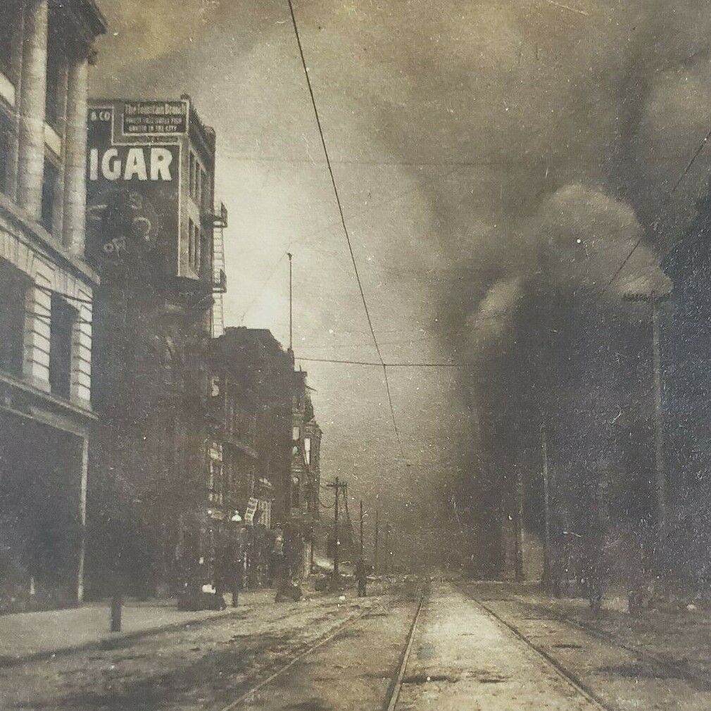 San Francisco Earthquake Fire 1906 Street Scene Cable Car Track Stereoview H162