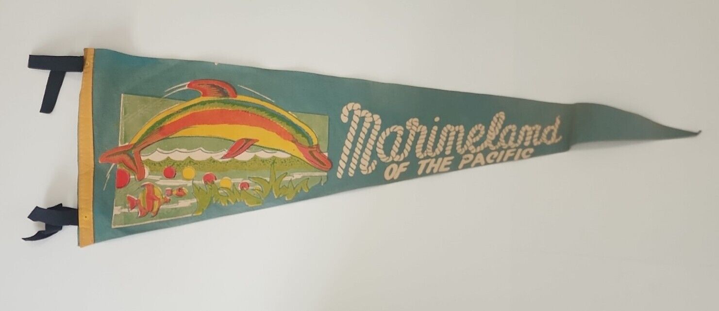 Vintage blue Marineland of the Pacific w/ dolphin souvenir felt banner pennant
