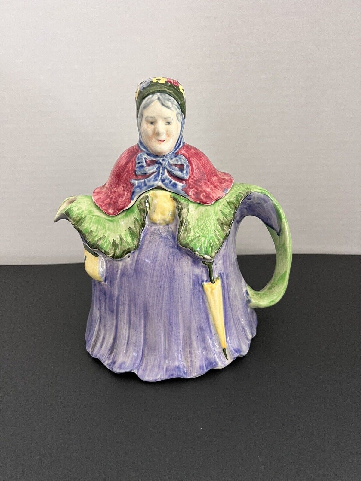 Vintage 1930s The Little Old Lady Teapot England #827655