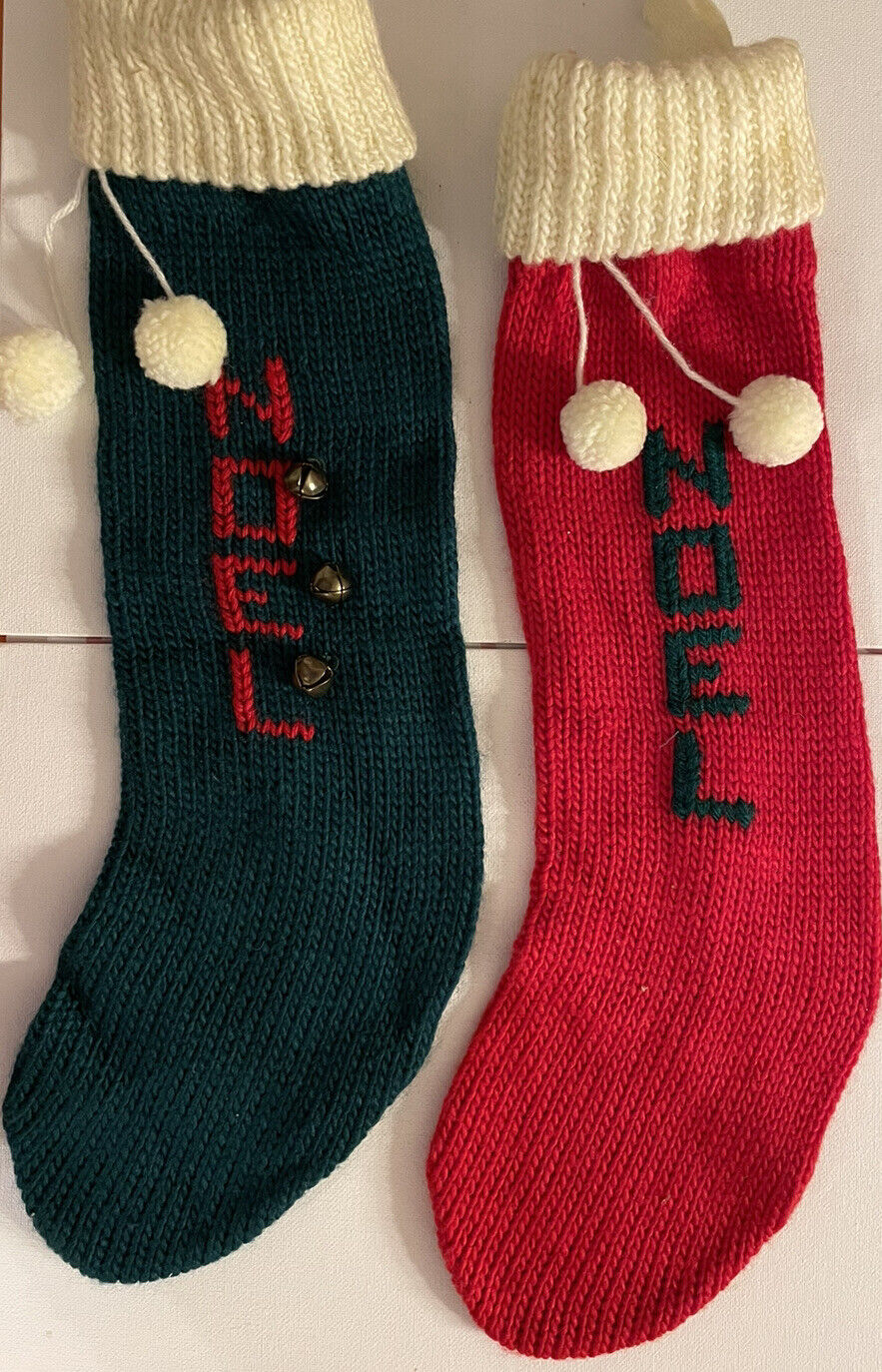 SET OF 2 Vintage 1986 DEPT 56 KNIT CHRISTMAS Stockings 18 in Red Green EUC Bells
