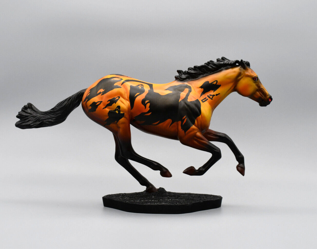Breyer Phantasma Halloween Horse Model #710005 - Smarty Jones Mold - 1:9