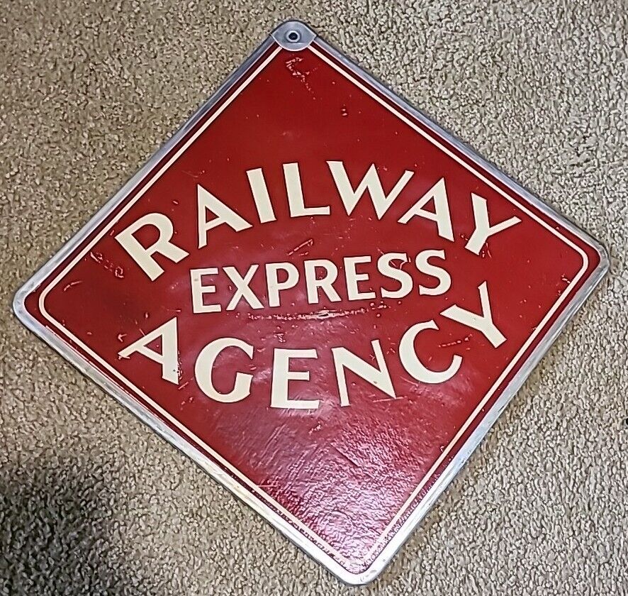 VINTAGE RAILROAD SIGN RAILWAY EXPRESS AGENCY REA DOUBLE SIDED MASONITE & METAL