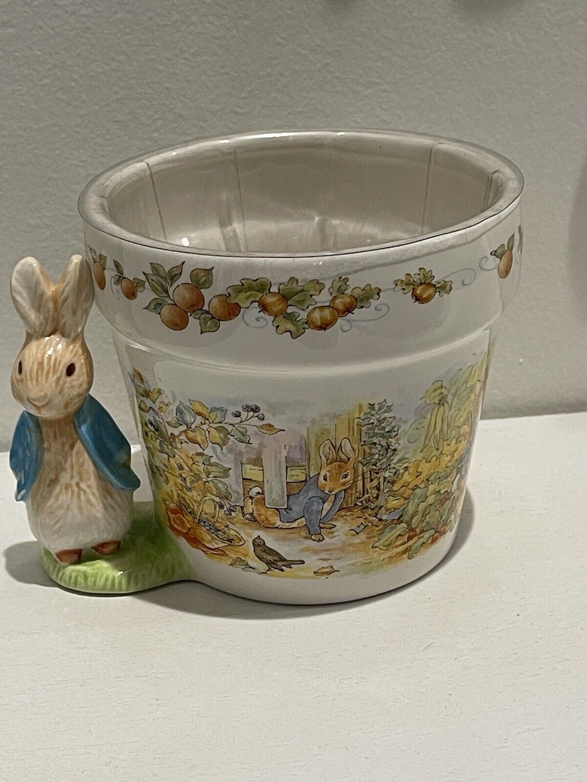 1997 Beatrix Potter Peter Rabbit Garden Flower Pot Collectible Gift VINTAGE