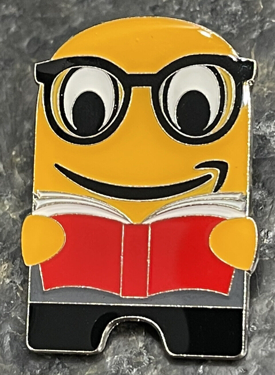 Learning ambassador/reading /students at Amazon employee peccy pin