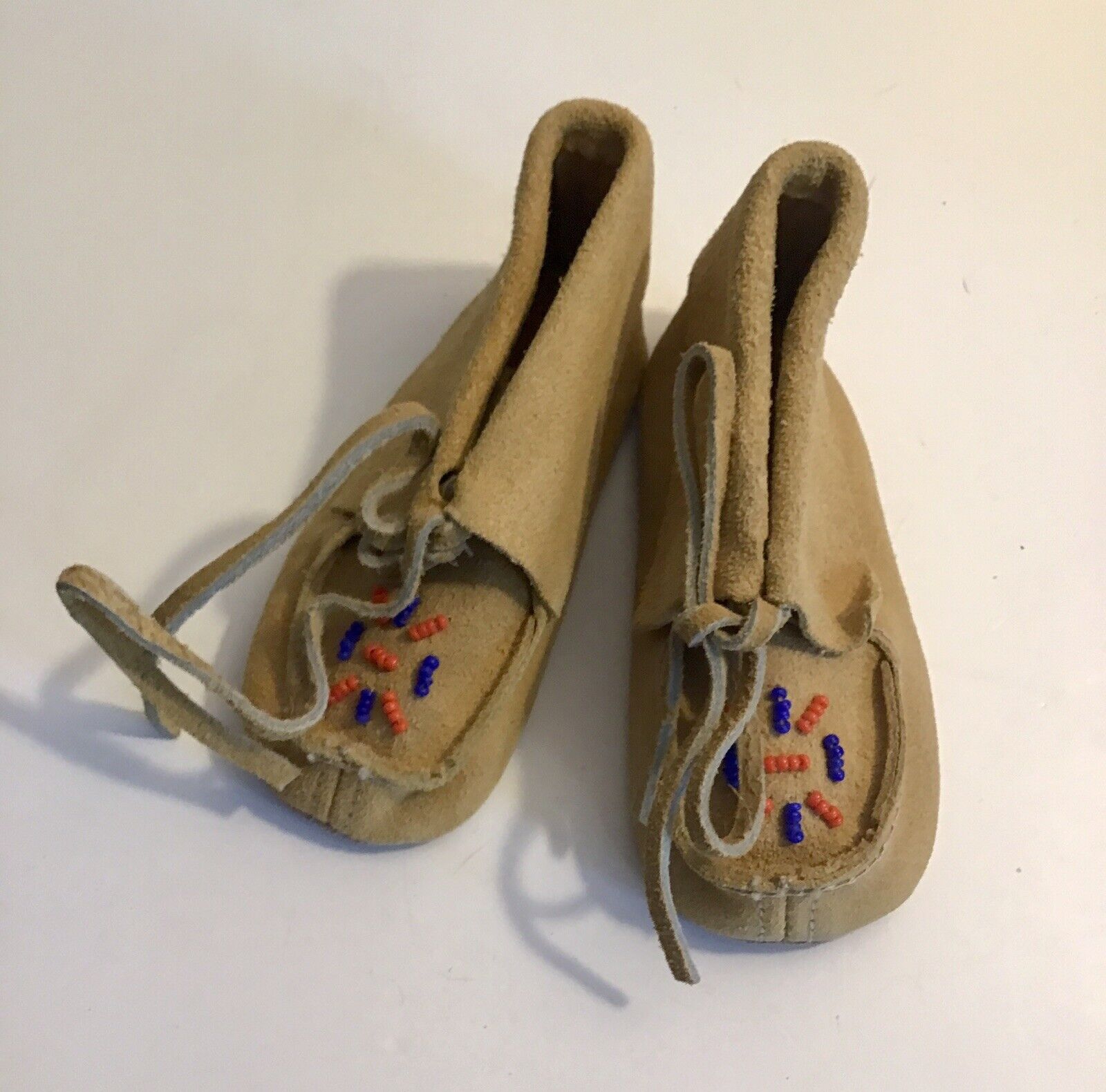 Old Vintage Childs Leather Beaded Moccasins Size 2