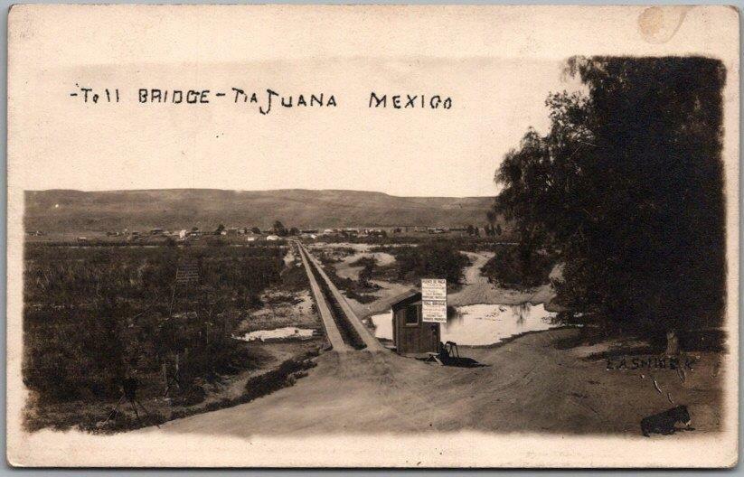 Vintage TIJUANA B.C. Mexico RPPC Photo Postcard \