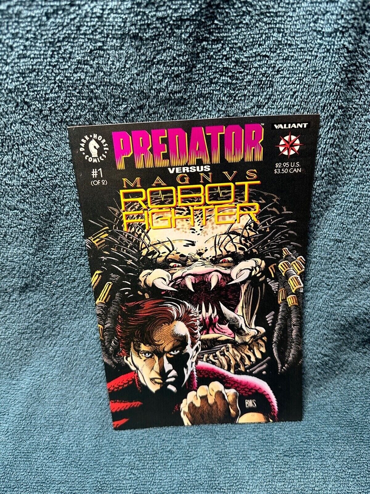 Predator Verse Magnvs Robot Fighter Dark Horse Valiant Comic Book Used Condition