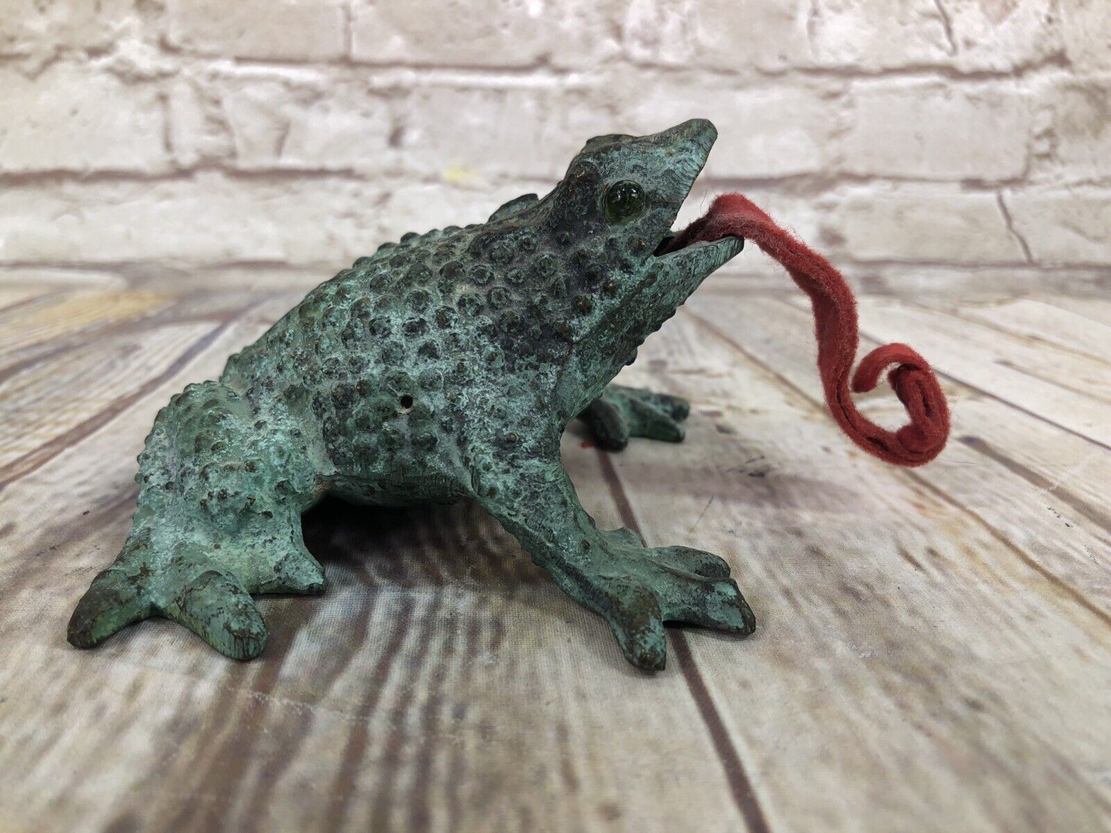 vtg Cast Iron green patina tung out frog figurine 4x3 