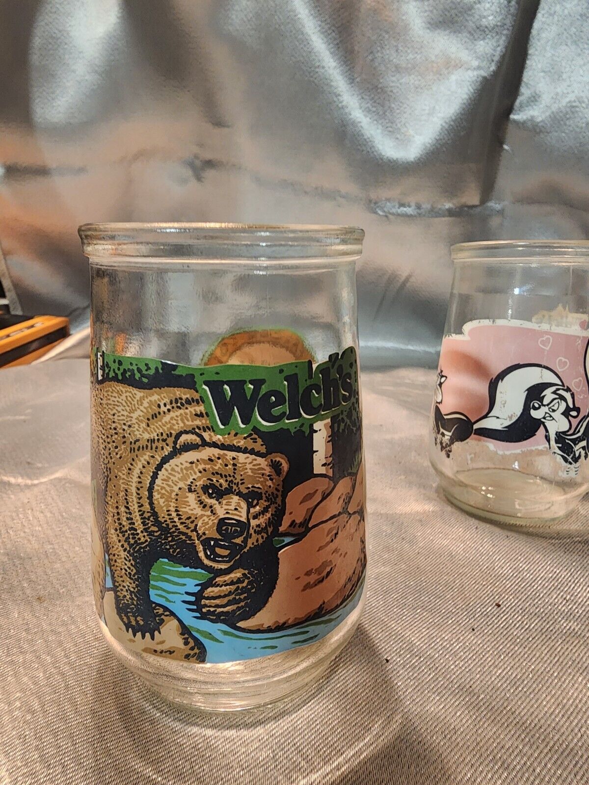 Vintage Welch\'s Glass Jar Endangered Species WWF Mexican Grizzly Bear