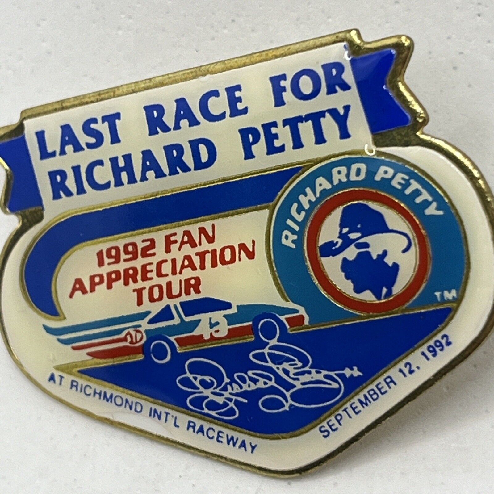 1992 Richard Petty Last Race Richmond Raceway Virginia Pontiac STP Lapel Hat Pin