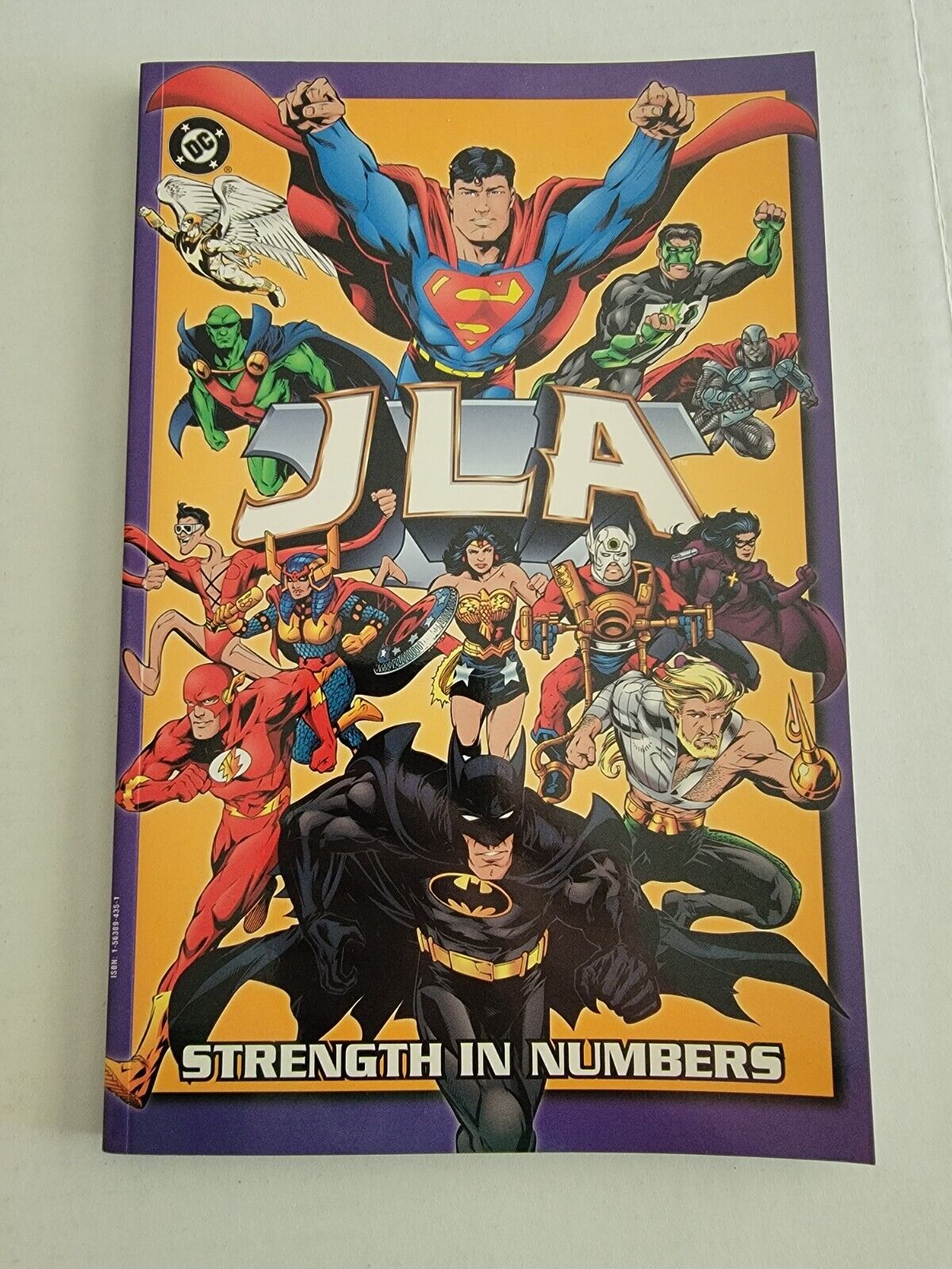 JLA STRENGTH IN NUMBERS DC COMICS TRADE PAPERBACK TPB SUPERMAN BATMAN