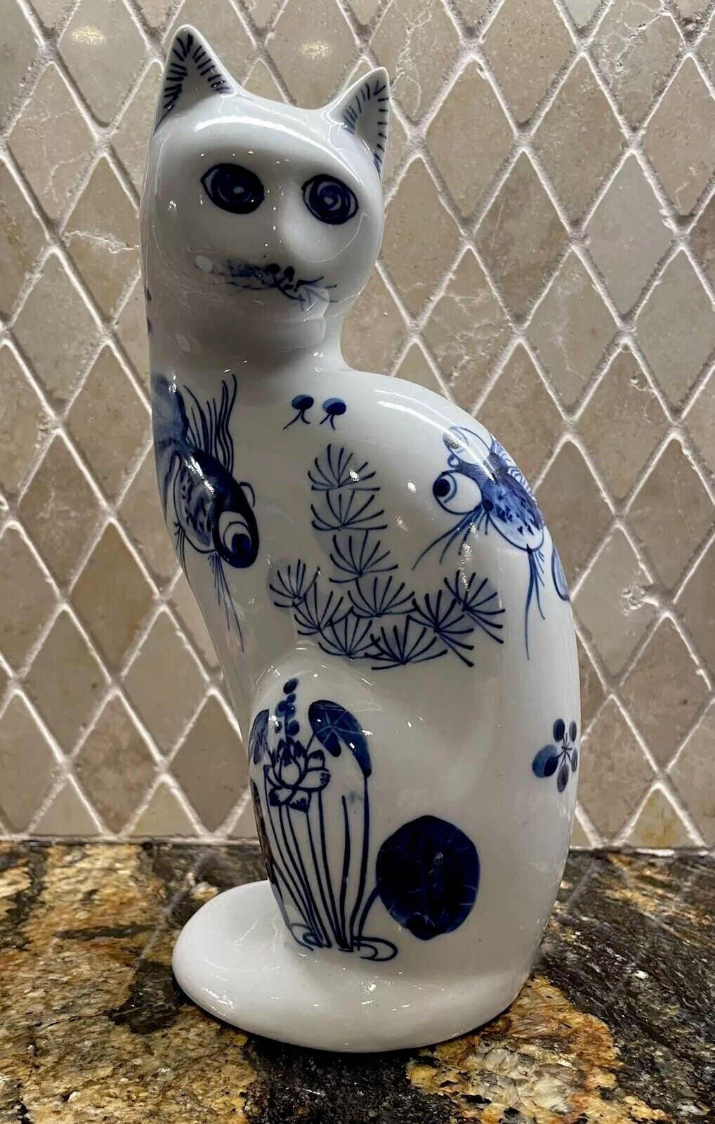 Vintage Porcelain Ceramic  Asian Cat 8.5 In. Figurine Blue & White Hand Painted