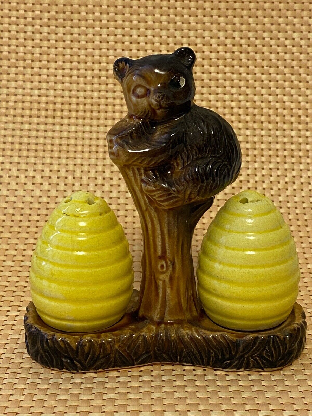 Vintage Salt & Pepper Shaker Bear in a Tree with Bee Hives **Missing Stoppers**