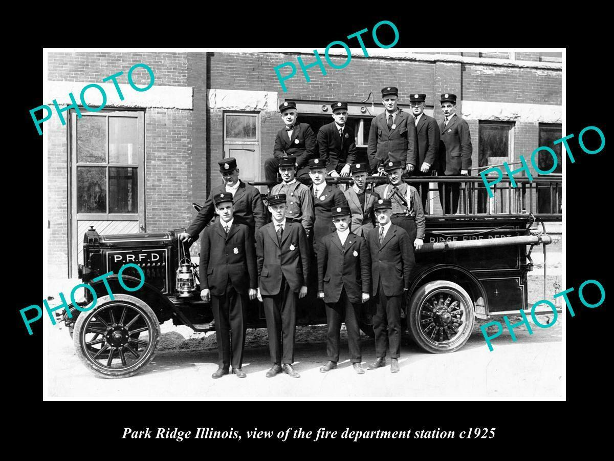 OLD POSTCARD SIZE PHOTO OF PARK RIDGE ILLINOIS THE FIRE DEPARTMENT CREW c1925