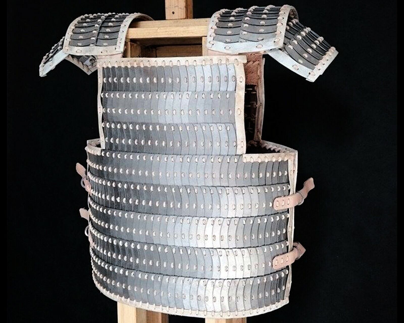 Medieval Knight Breastplate Scale Armor SCA Steel Lamellar Armour