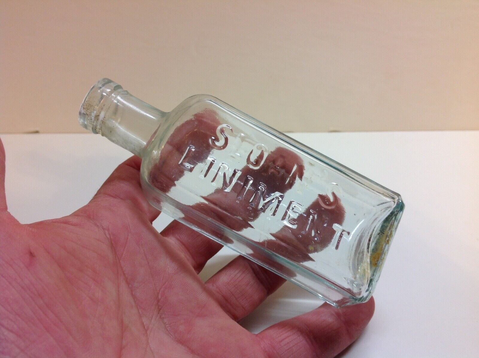 Antique Aqua Sloan\'s Liniment Bottle.
