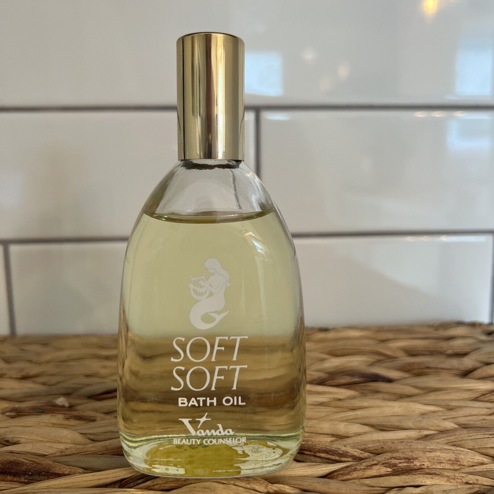 Vanda Soft Soft Bath Oil 5.0 fl oz Vintage Brand New