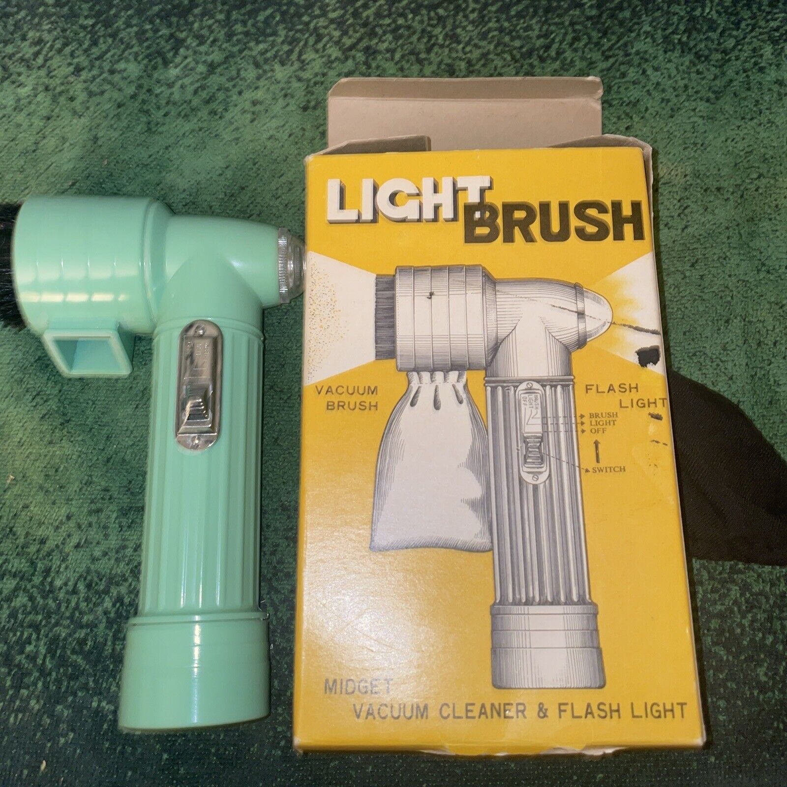 VTG Pilot Star Light Brush Midget Vacuum Cleaner Flash Light (Japan) NOS W/box