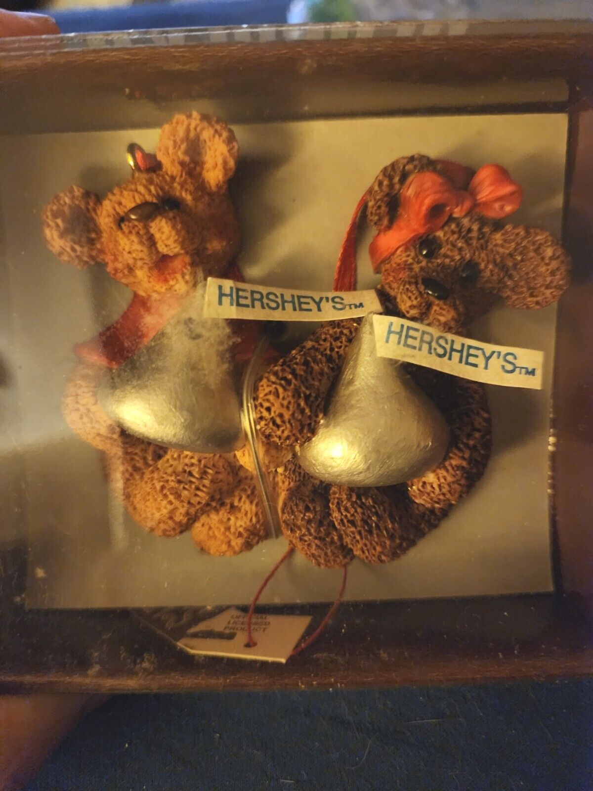 New Kurt S Adler Hershey\'s Ornament - 2 Bears Holding Hershey\'s Kisses