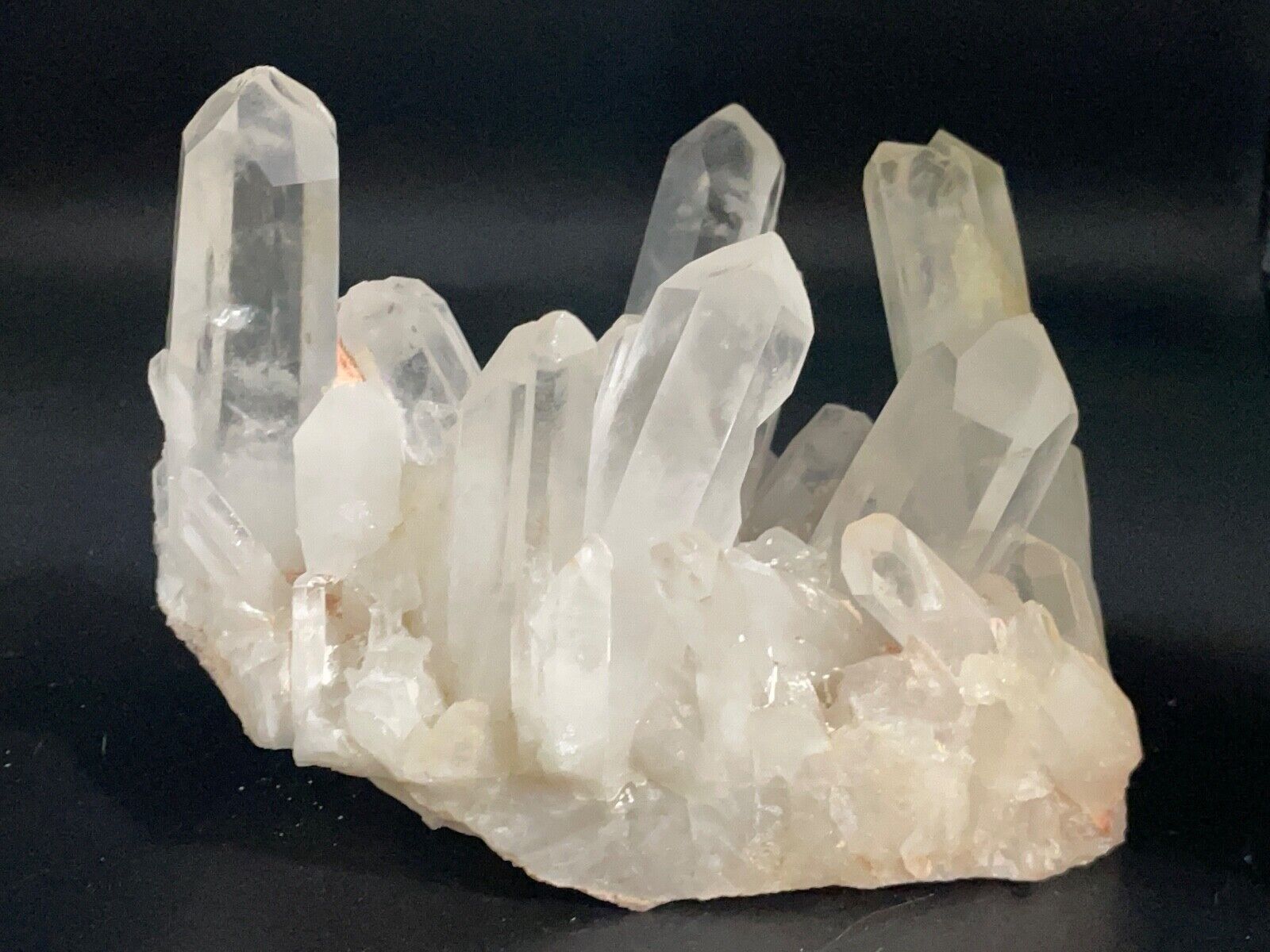 CLEAR LARGE CRYSTAL CLUSTER 796 GRAMS - GREAT DISPLAY PIECE FOR HOME OR OFFICE