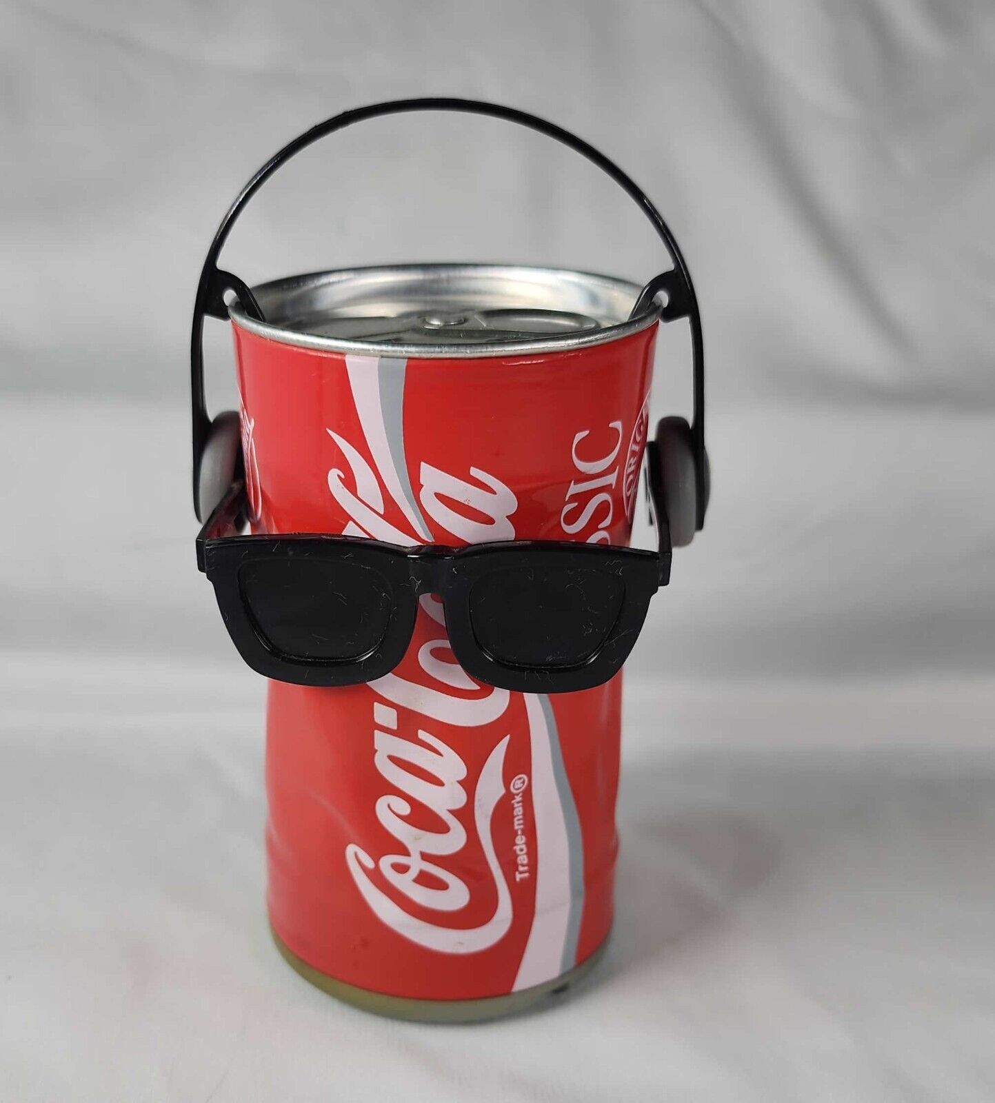 1989 Dancing Coca-Cola Can Coke Tap & Sound with Sunglasses Works Vintage Coke