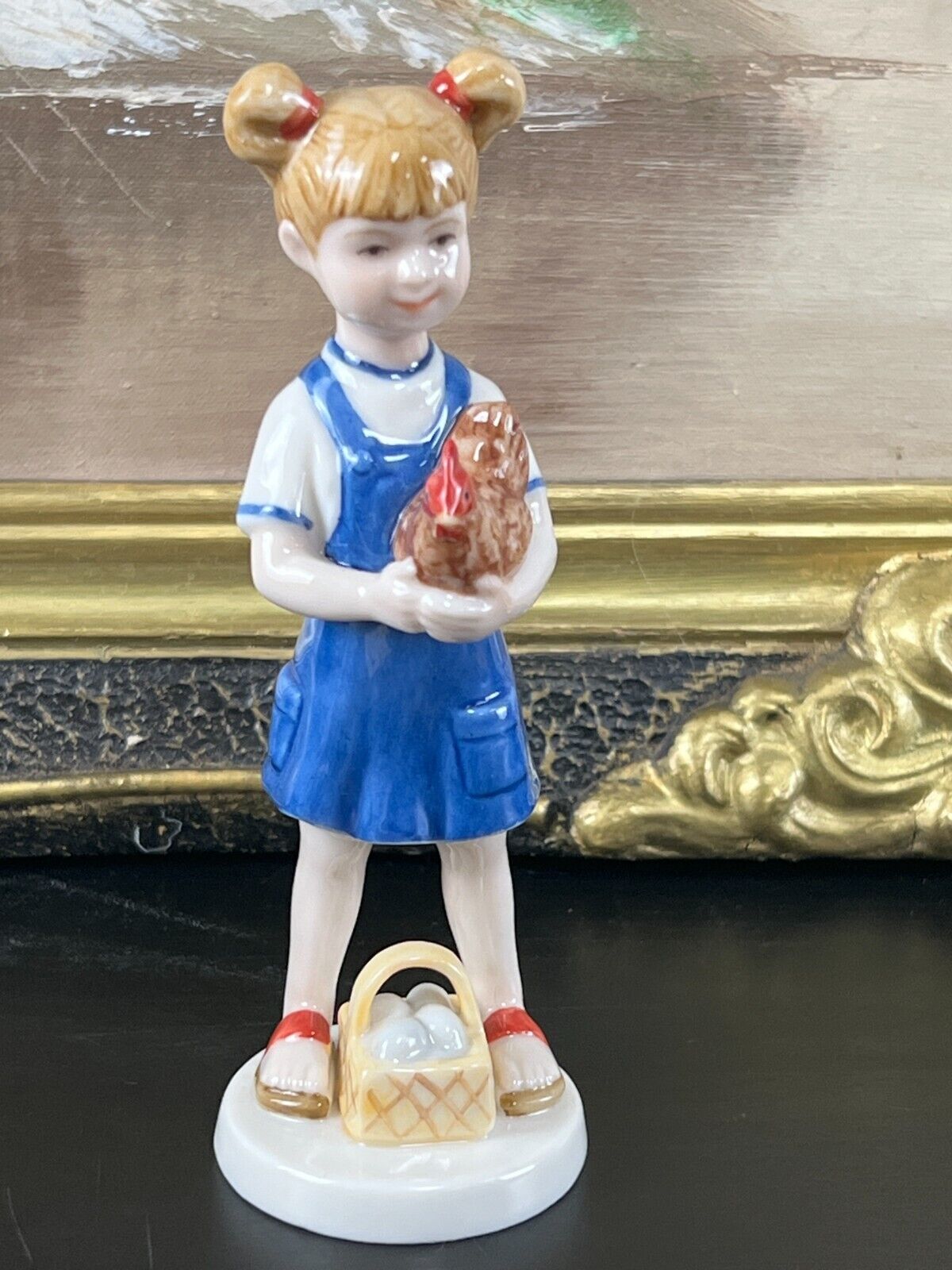 Royal Copenhagen Figurine - Figurine of the Year 2004 - Bing & Grondahl Figurine