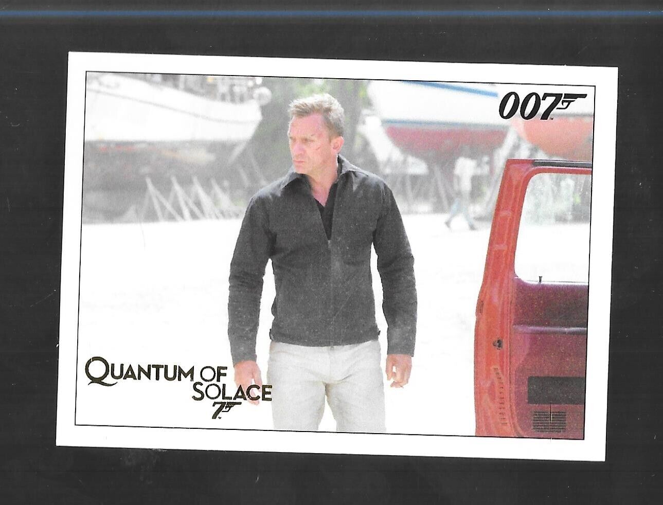 James Bond 2015 Archives Quantum of Solace Gold Foil Parallel Card 030 051/125