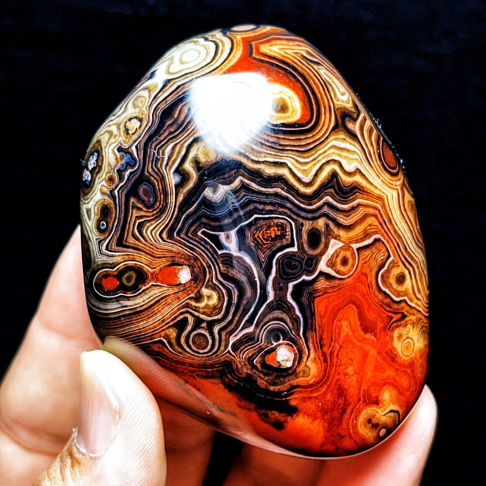 TOP 195G Natural Polished Silk Banded Agate Lace Agate Crystal Madagascar L1662