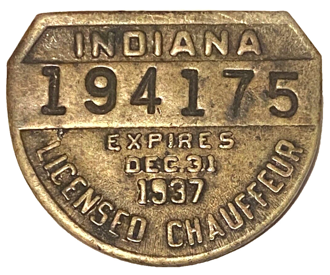 1930s VINTAGE INDIANA LICENSED CHAUFFEUR BADGE PIN