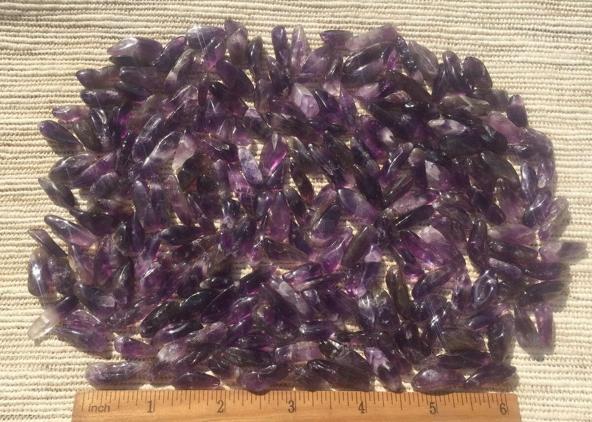 1/2 lb (160-180pcs) Tiny Natural Purple Amethyst Quartz Tumbled Crystal Points 