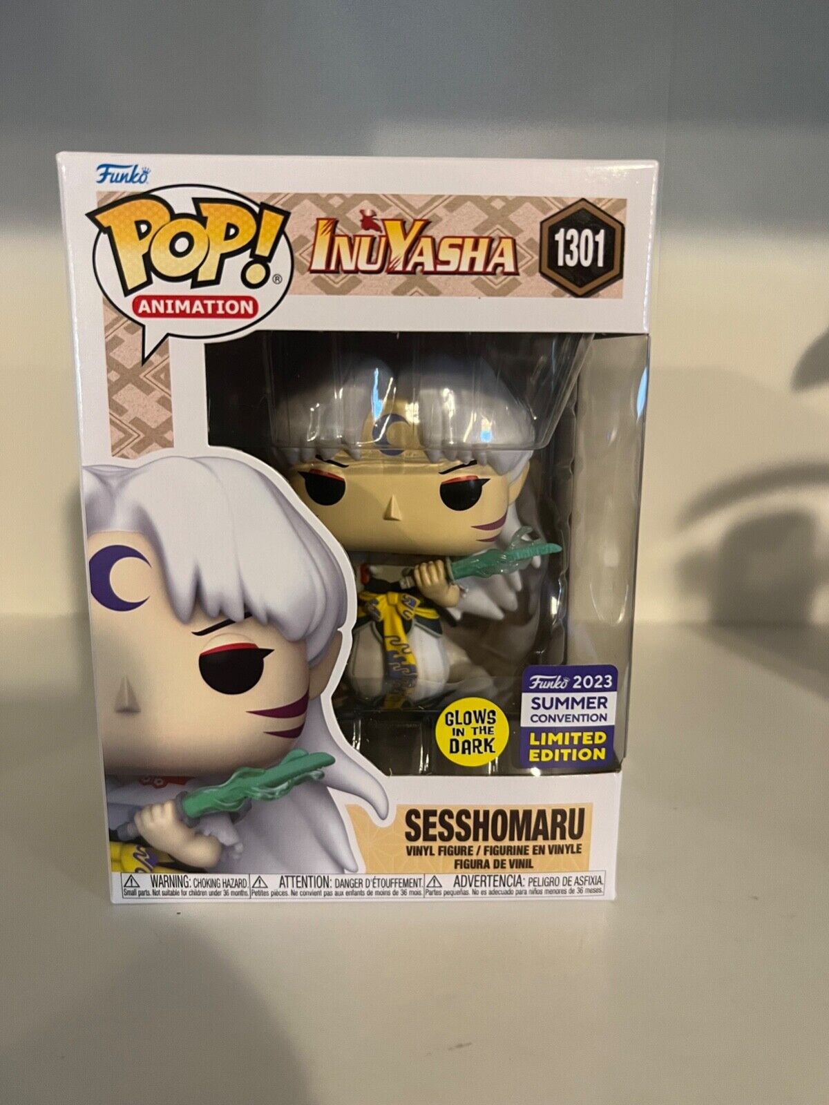 IN HAND SUMMER CONVENTION SESSHOMARU WITH SWORD GLOW Animation #1301 Inuyasha