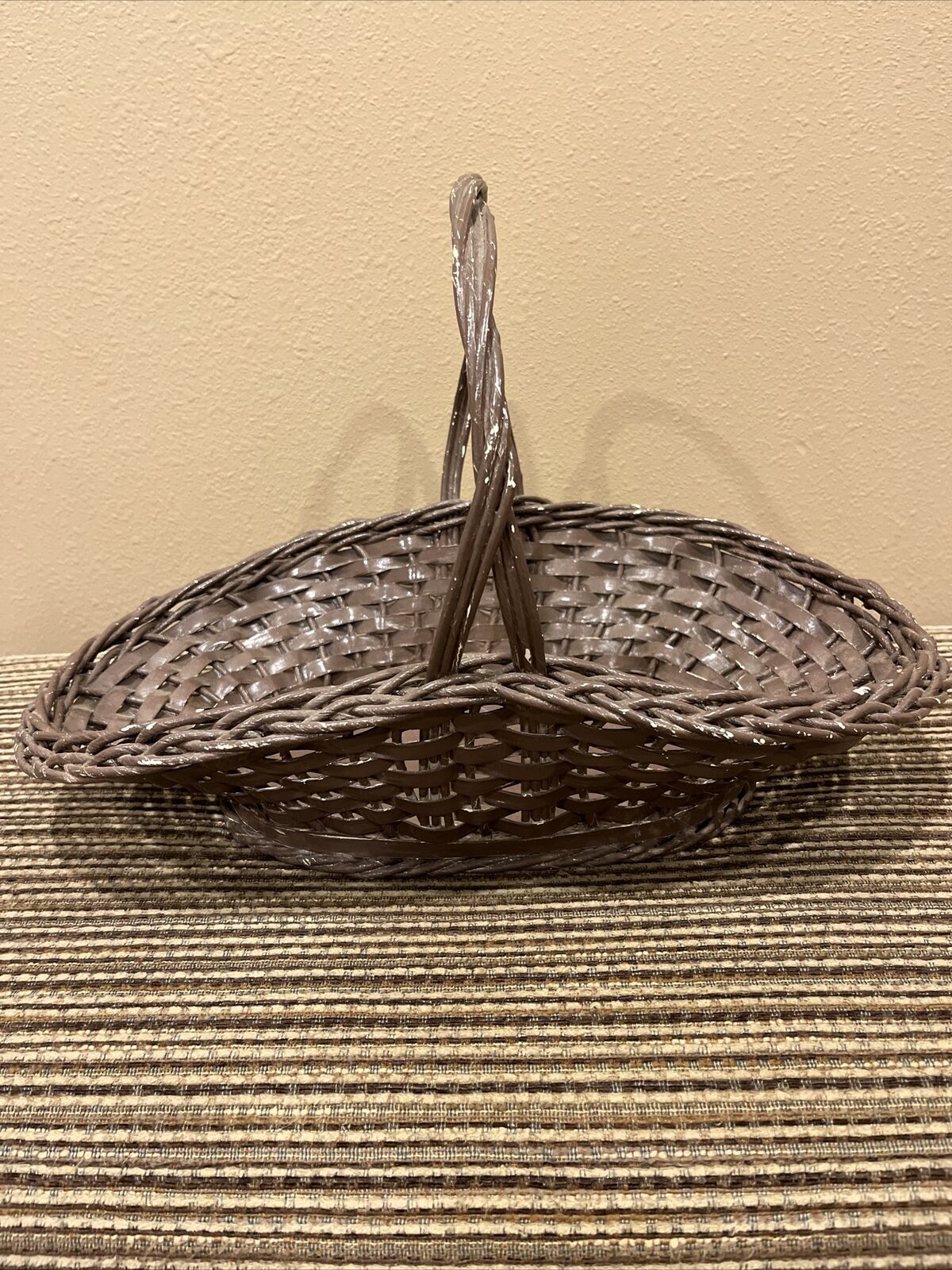 Vintage Hand Woven and Hand Packed Basket By Harry and David, Medford Oregon