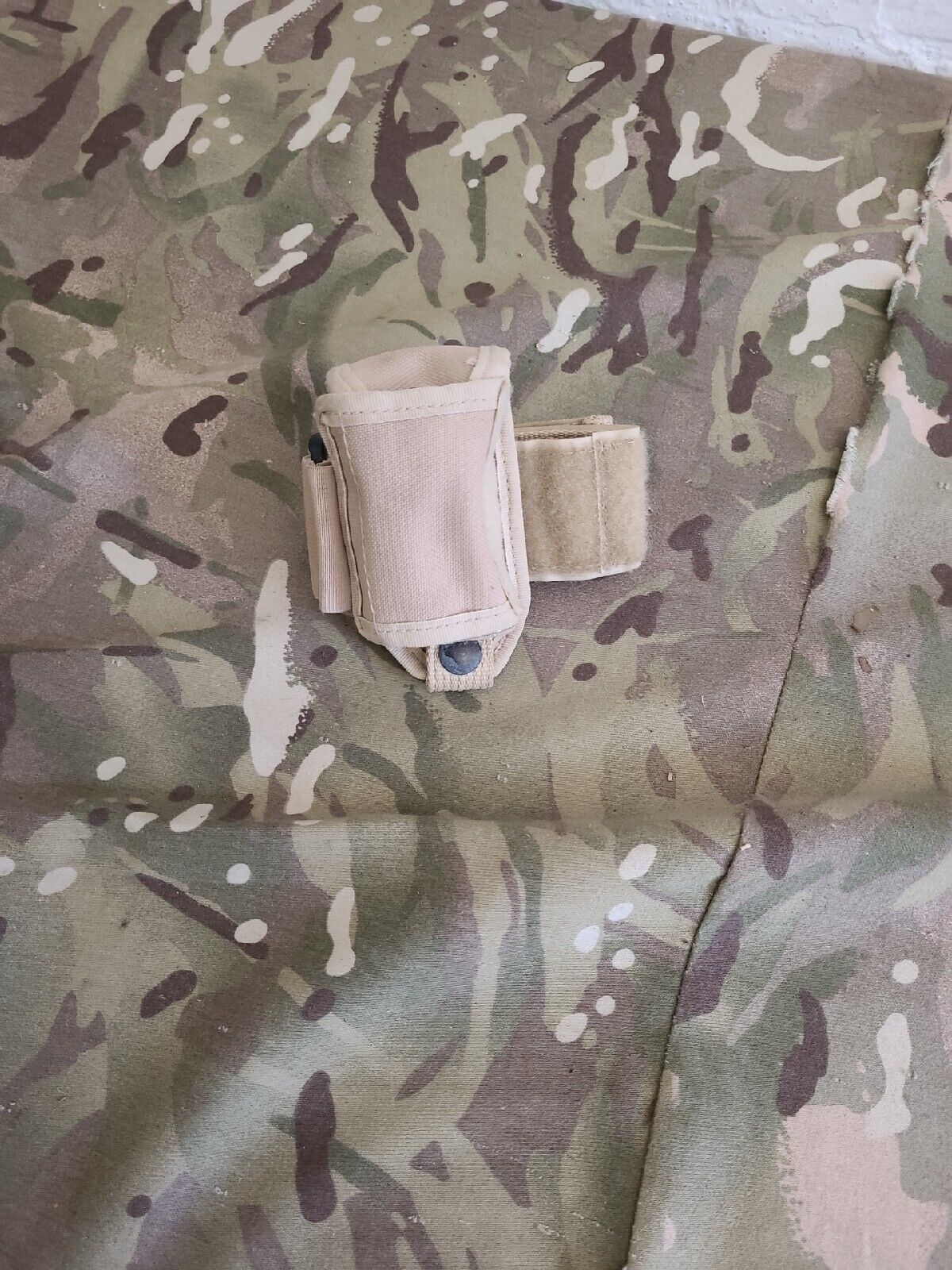 SF SAS Solo Tan  Molle Pouch Wrist Bag for Garmin GPS