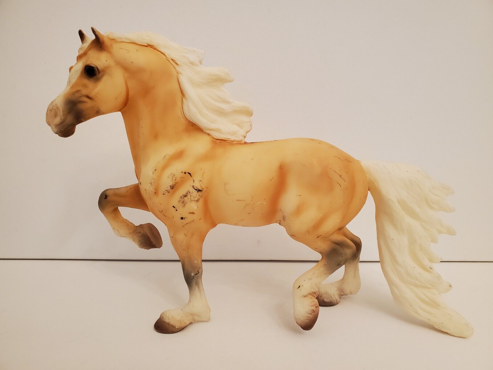 Breyer Horse #979 Sunny boy Palomino Welsh cob Llanath True Briton Baige cream 