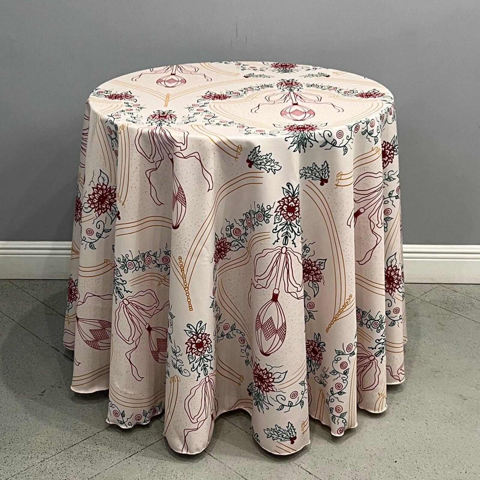 Christmas Tablecloths, All Sizes incuding Oval Tablecloths, 4 Holiday Prints