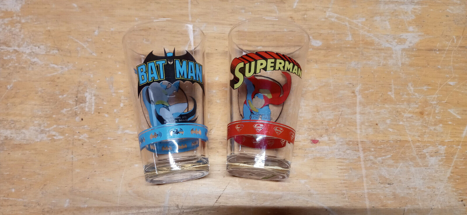 2pc DC Comics Collectors Pint Glasses ICUP Superman Batman MINT