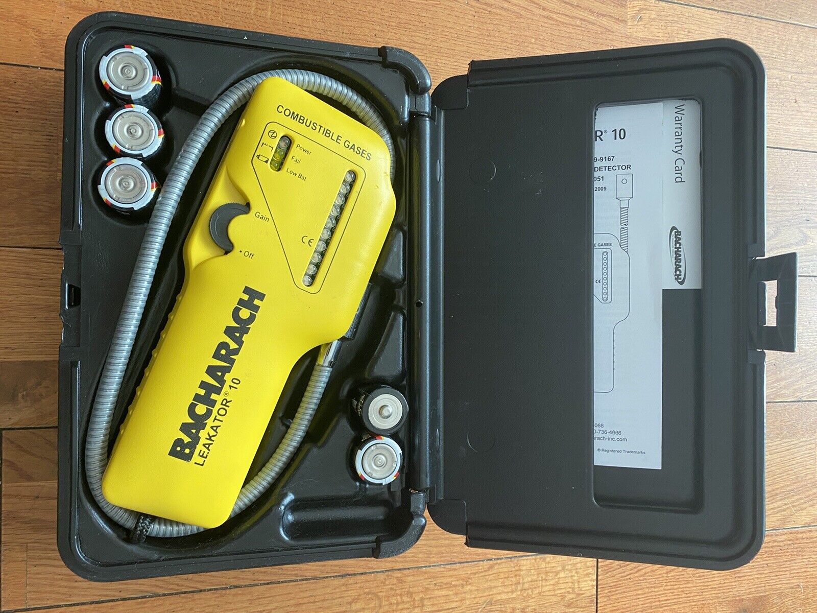 BACHARACH LEAKATOR 10 COMBUSTIBLE GAS LEAK DETECTOR 19-7051 - GREAT CONDITION
