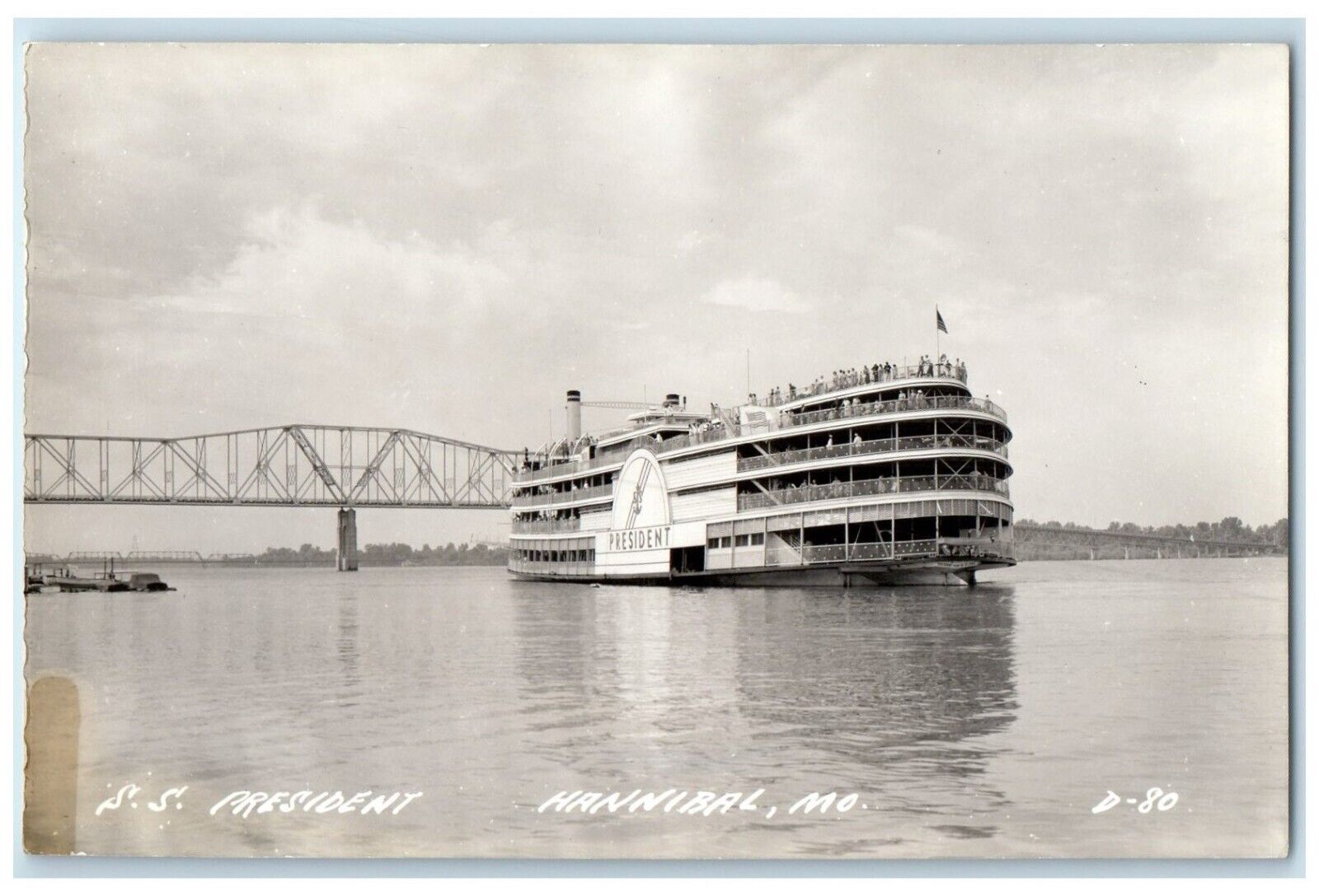 c1940\'s SS Steamer Ship President Hannibal Missouri MO RPPC Photo Postcard