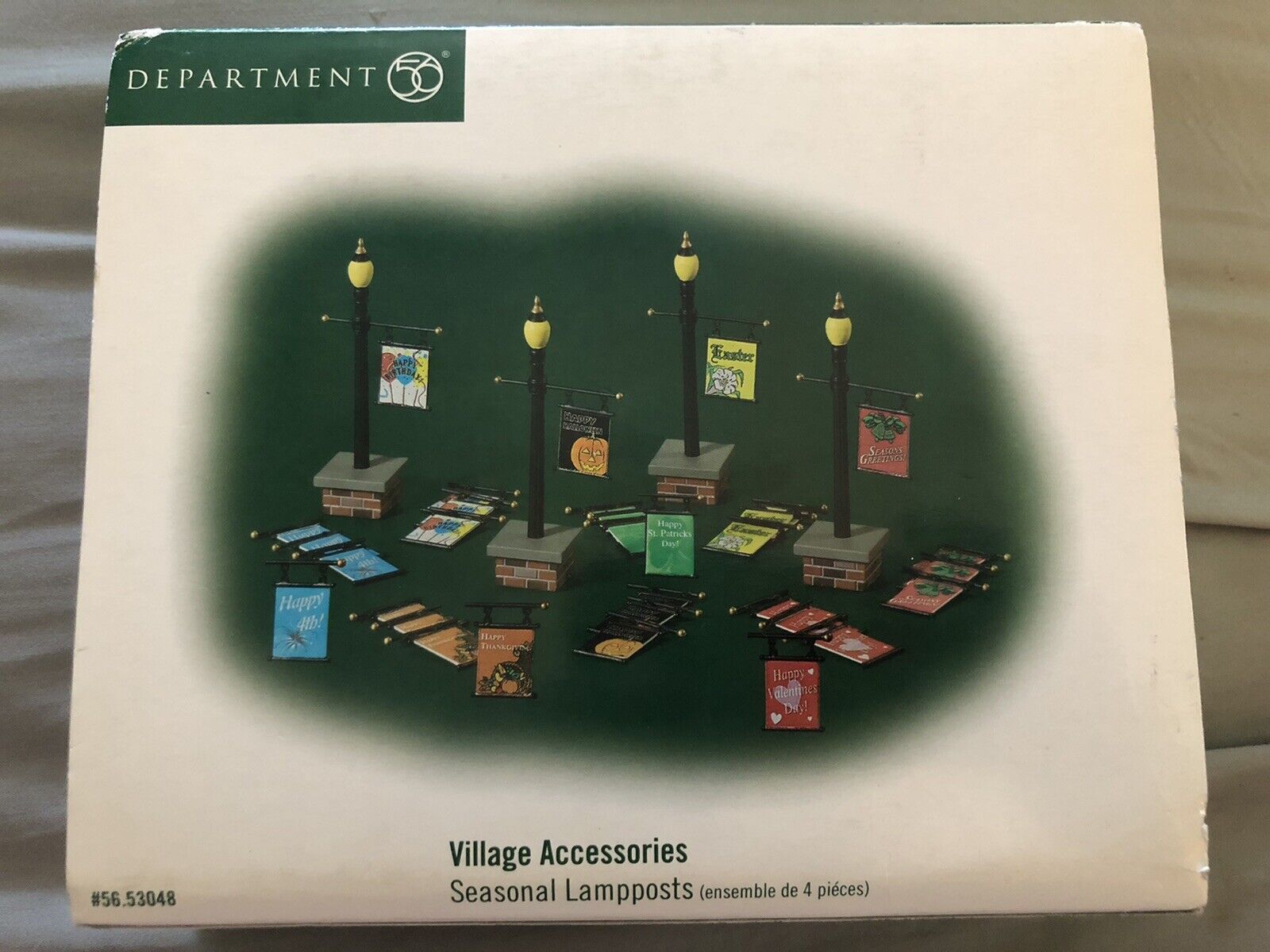 NEW Dept 56 Seasonal Lampposts with Banners RETIRED 53048 Village Accessories