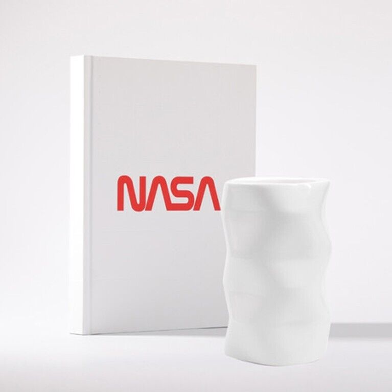 ASTROREALITY NASA AR NOTEBOOK + NASA SPACE MUG New In Box