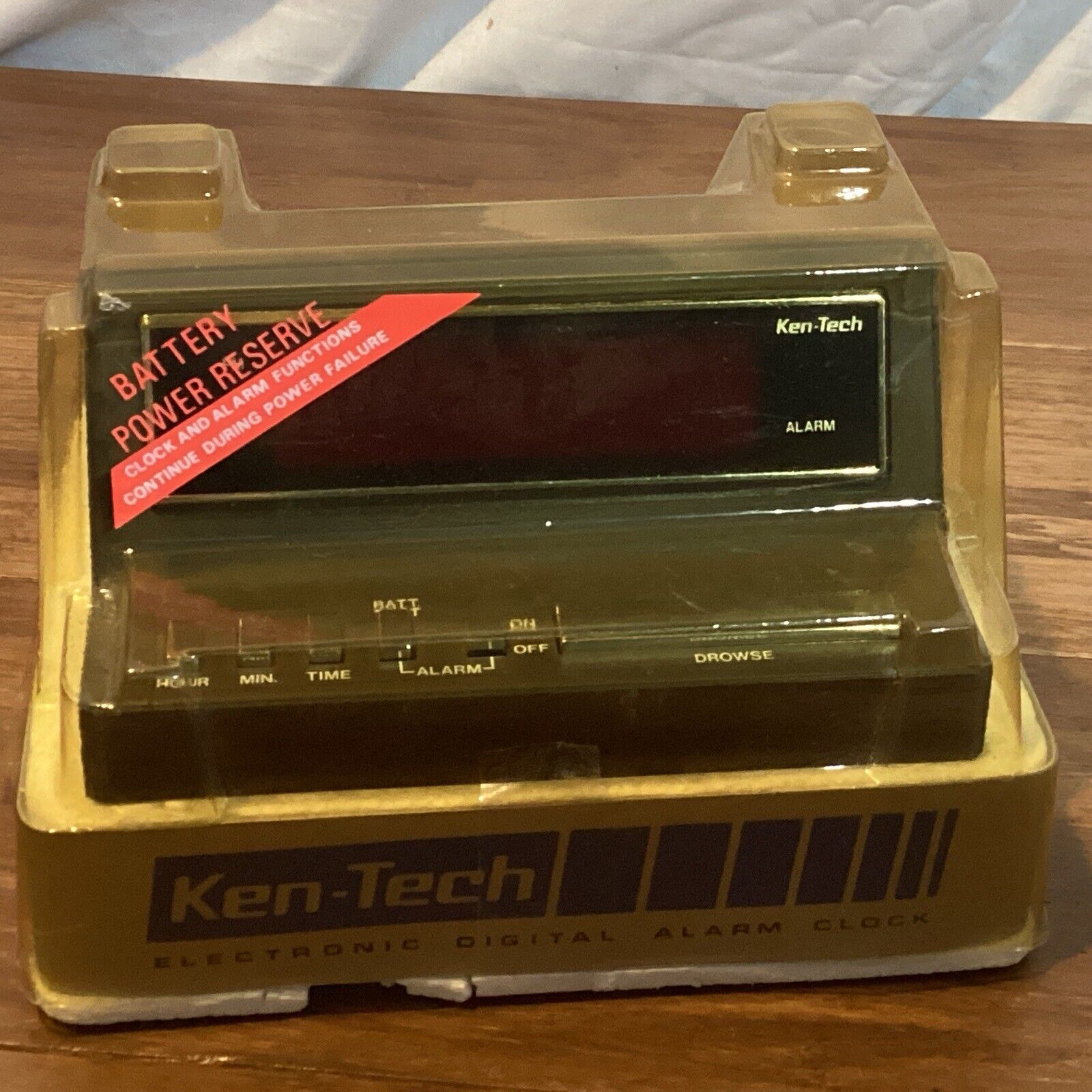 Vintage Ken-Tech T-3100 Brown Digital Alarm Clock New In Sealed Packaging RARE