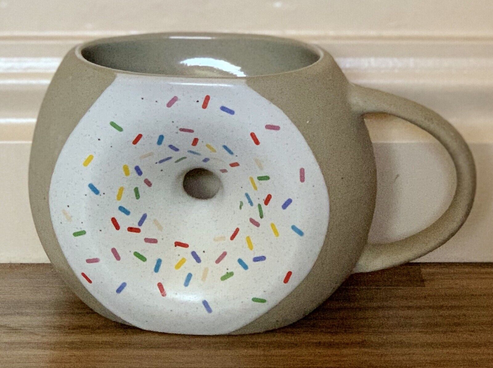 Urban Outfitter ~ 3D ~ UO Home ~ Donut Mug ~ 8oz ~ New