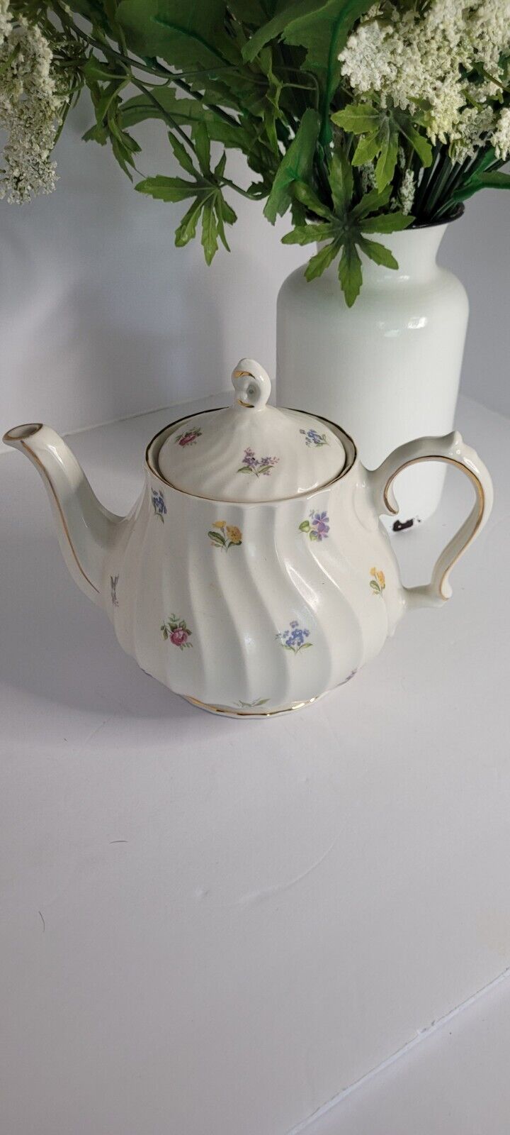 Vintage Sadler (stamped) Teapot